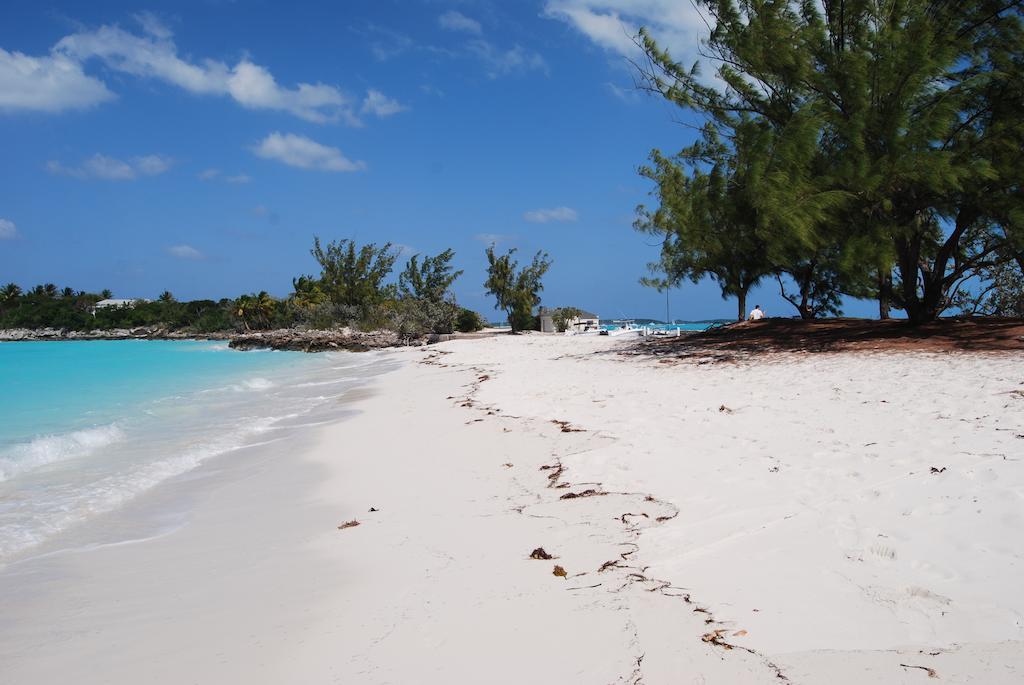 Augusta Bay Bahamas, Exuma Hotel George Town Bagian luar foto