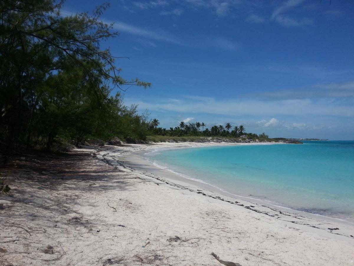 Augusta Bay Bahamas, Exuma Hotel George Town Bagian luar foto